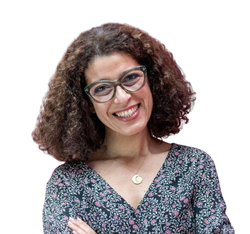 Headshot of Sarah, naturopath in Hong Kong, smiling professionally.